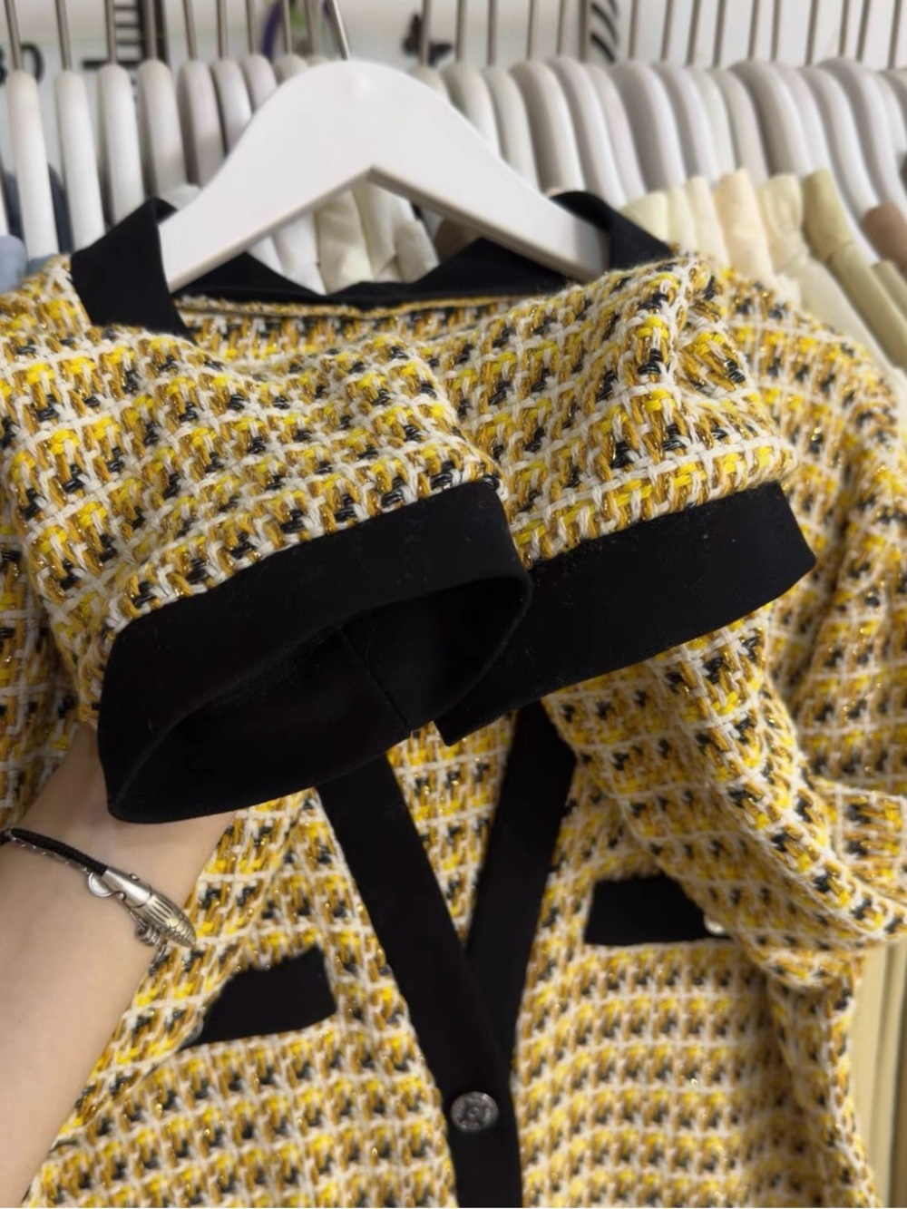Authentic Like New Maje Vega tweed cardigan - Picture 6 of 8